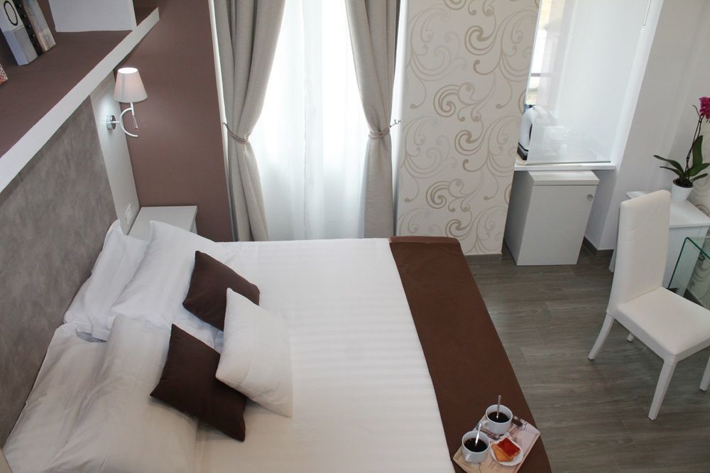 Elenoire Rooms & Suite Roma Exterior foto